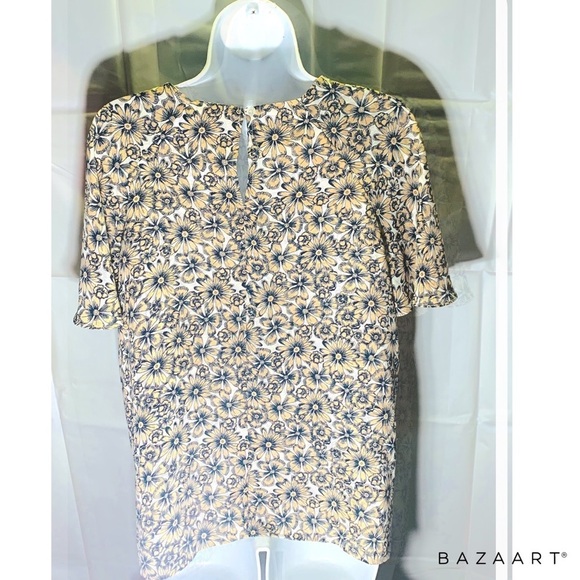 Bananna Republic Women floral V-neck ,Cap Sleeve - Picture 2 of 5